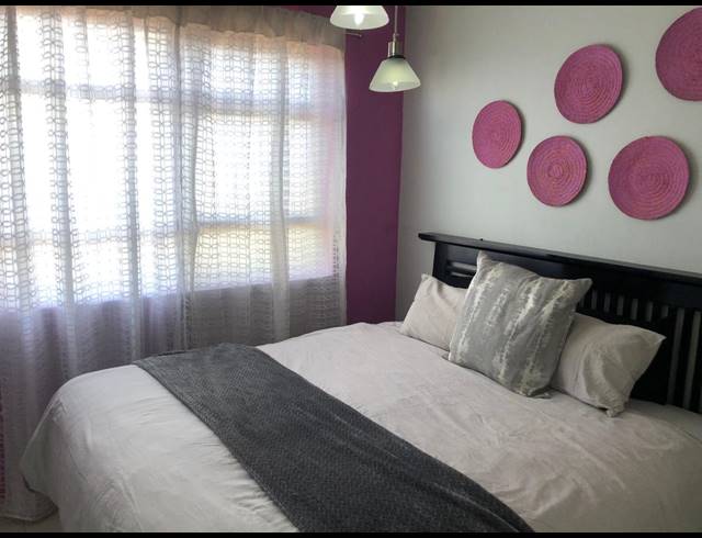 2 BEDROOM APARTMENT FOR SALE IN UMHLANGA RIDGE